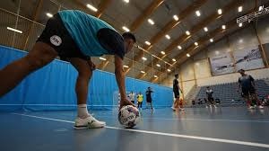 什么是“博弈的结构性偏差”？解析规则如何偏向系统方。（博弈中的结构性失衡：规则为何倾斜于系统方）